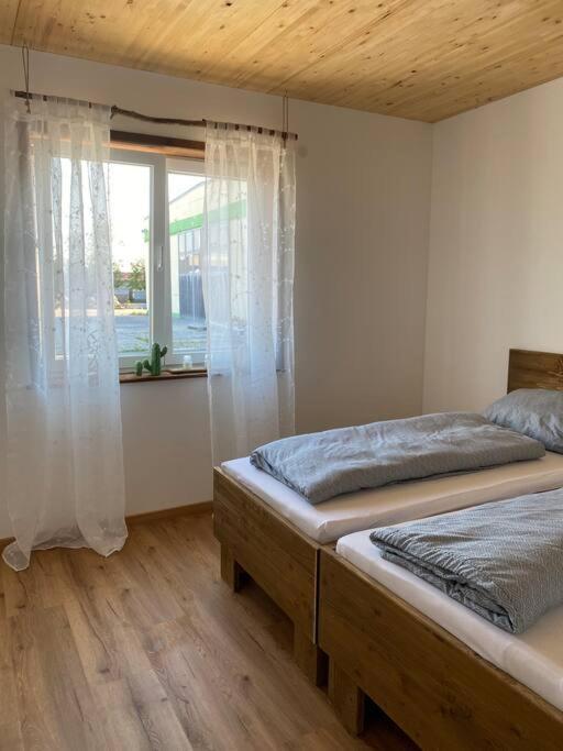 Ferienwohnung Huettenzauber アウグスブルク エクステリア 写真